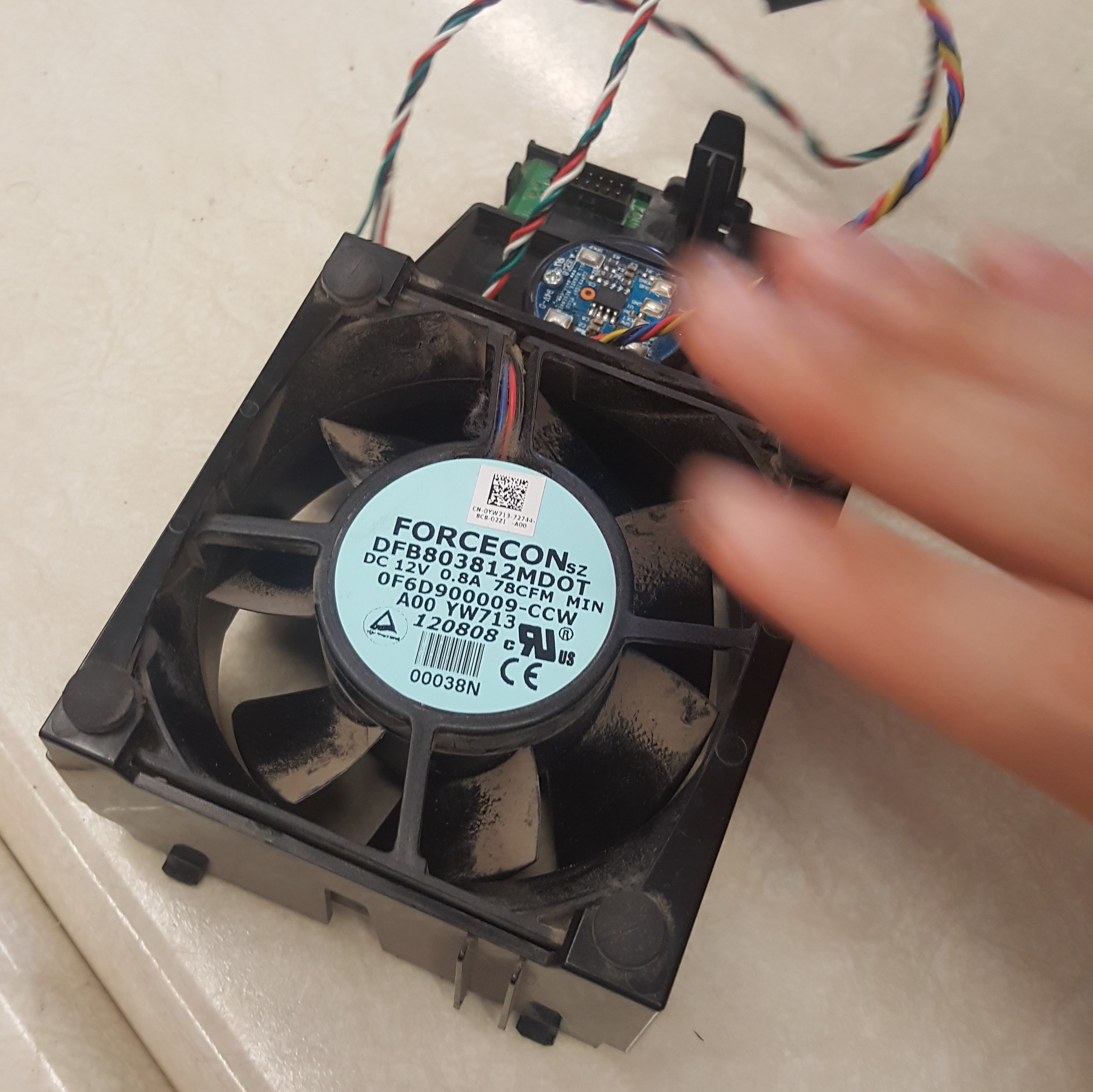 Image of the ribbon cable from a Dell Optiplex 760 system unit.